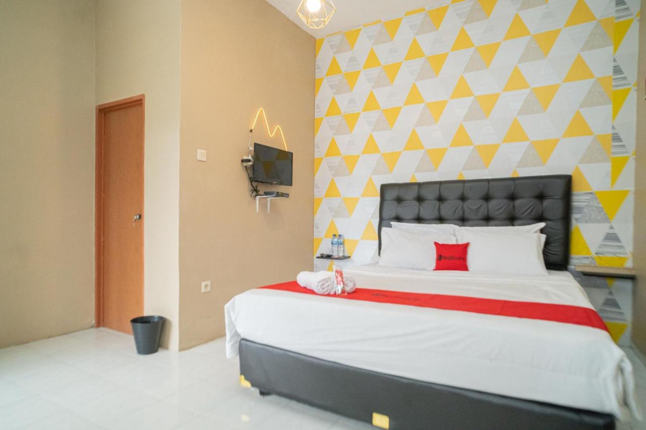 Reddoorz Near Taman Safari 2 Hotel Bogor Exterior photo